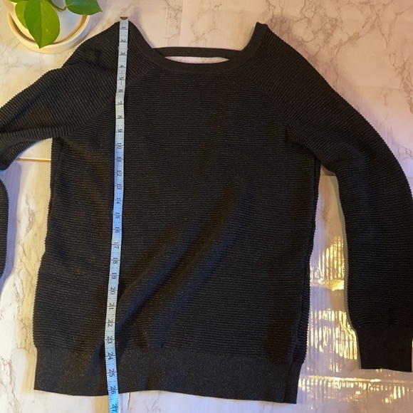 H&M - Keyhole Back Glitter Sweater - Picture 9 of 11